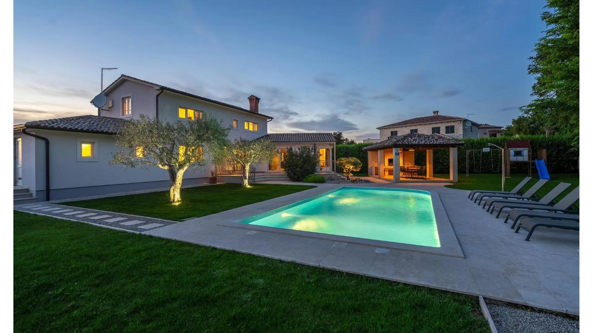 4 Bedroomamazing Home In Poreč Hırvatistan