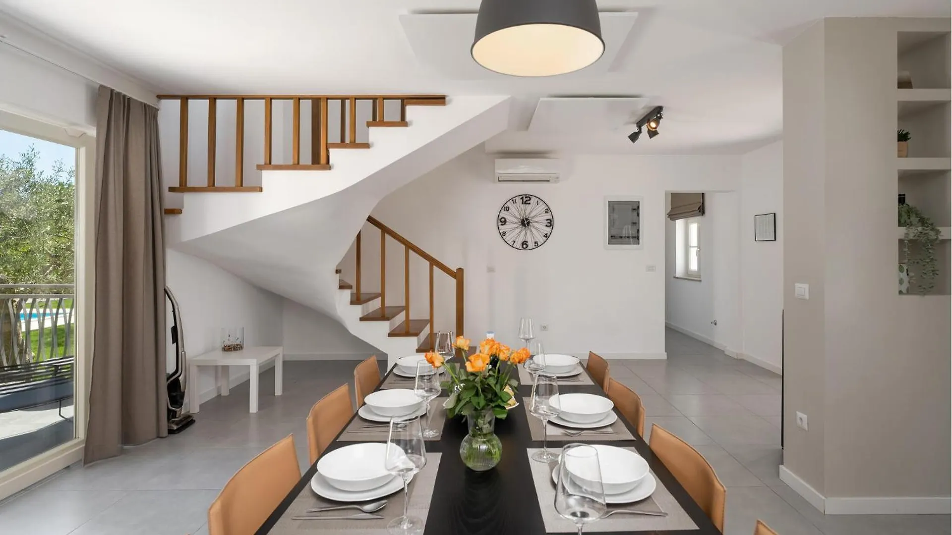 4 Bedroomamazing Home In Poreč Tatil Evi